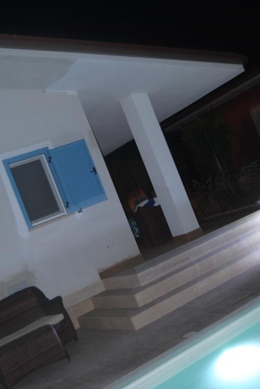 B&B La Gatta Sul Tetto Borgo san Donato  Buitenkant foto