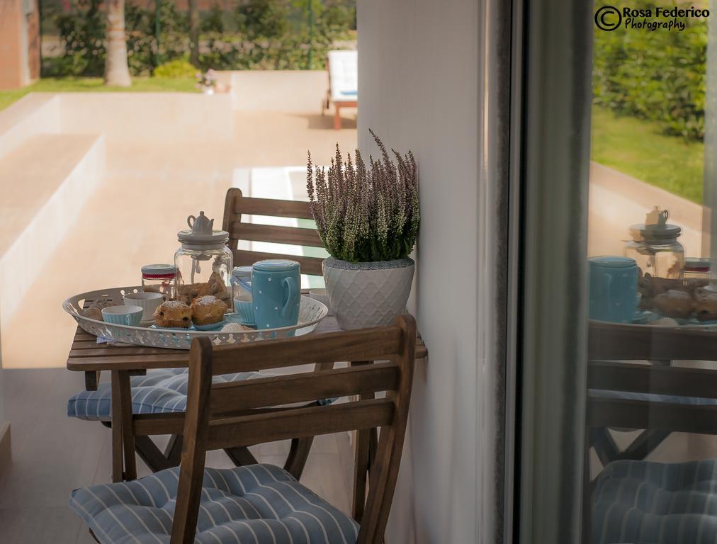 B&B La Gatta Sul Tetto Borgo san Donato  Buitenkant foto